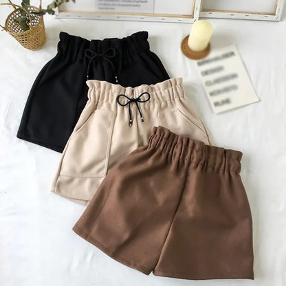 Stylish Women's Linen Shorts for Casual Outfits